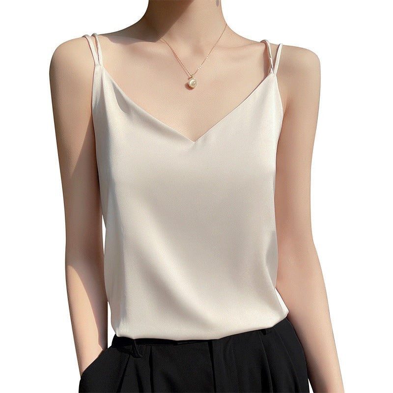 URH Talya Loose Camisole Top in cream, silky fabric, V-neckline, and spaghetti straps.